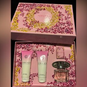 Versace Bright Crystal Pink Floral Set